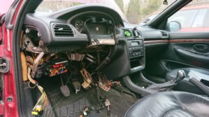 Peugeot 406 fűtésradiátor csere közben